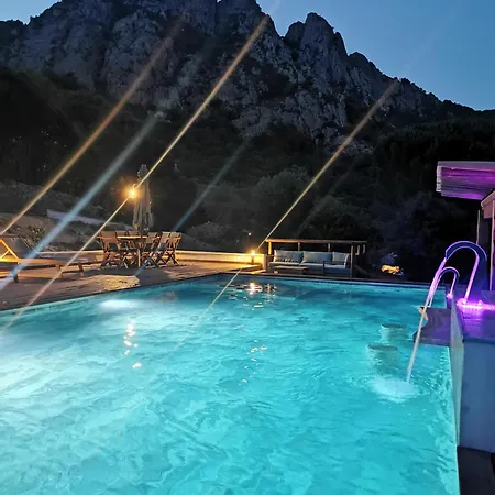 Jardin Et Piscine Les Anges Du Maquis Location Corse-du-sud Conca