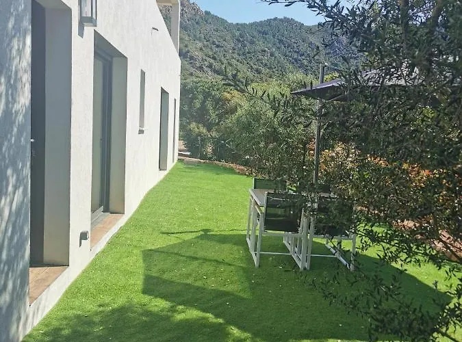 Jardin Et Piscine Les Anges Du Maquis Location Corse-du-sud Conca
