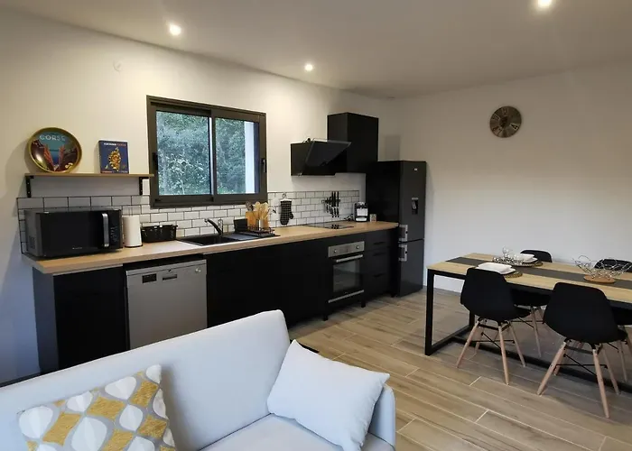 Jardin Et Piscine Les Anges Du Maquis Location Corse-du-sud Apartmán *