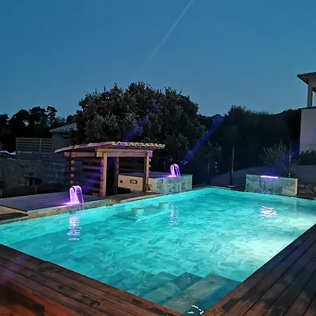 Jardin Et Piscine Les Anges Du Maquis Location Corse-du-sud *